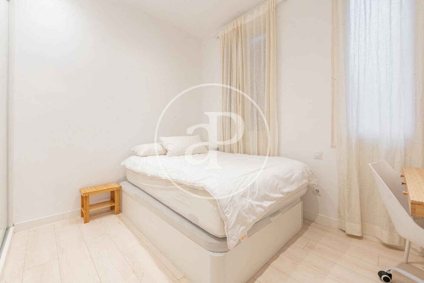 Apartamento de 2 habitaciones en Madrid ciudad en alquiler - 3.500 € (Ref: 10059186)