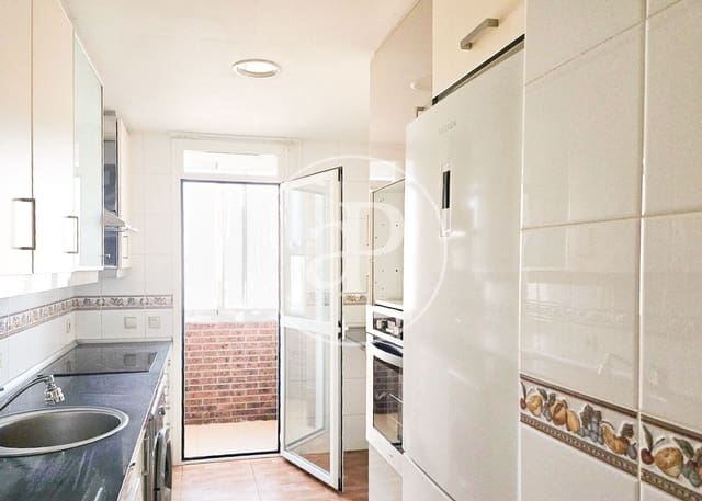 2 chambre Penthouse à vendre à San Sebastián de los Reyes avec piscine - 700 000 € (Ref: 10062061)