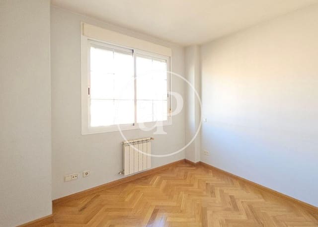 2 chambre Penthouse à vendre à San Sebastián de los Reyes avec piscine - 700 000 € (Ref: 10062061)