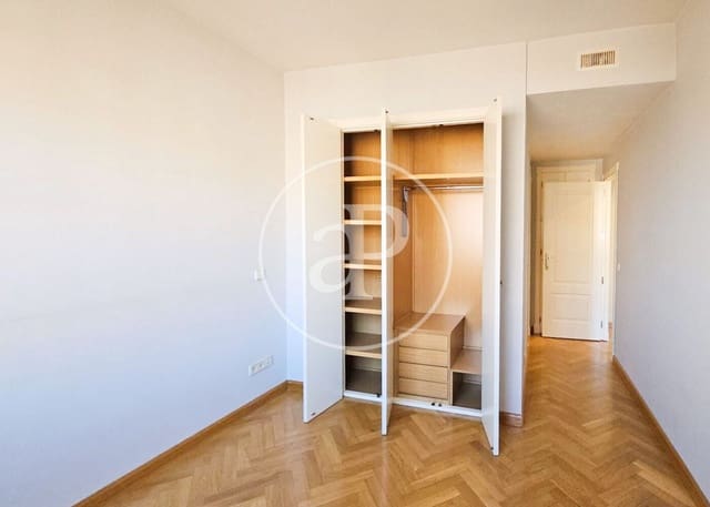 2 chambre Penthouse à vendre à San Sebastián de los Reyes avec piscine - 700 000 € (Ref: 10062061)