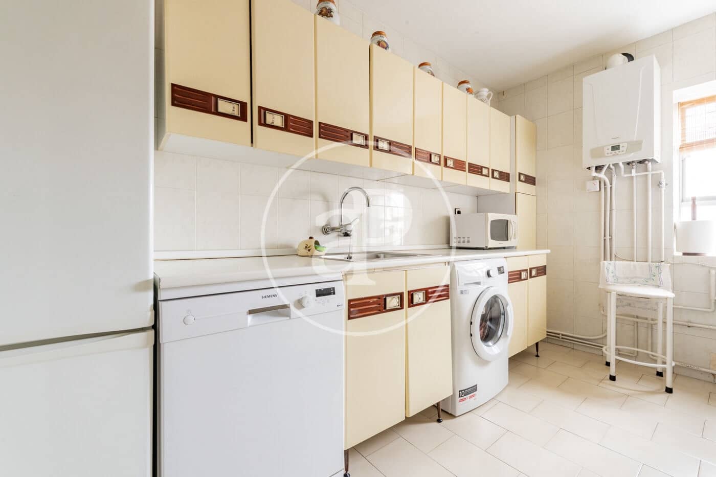 3 bedroom Apartment for sale in Madrid city - € 1,050,000 (Ref: 10062062)