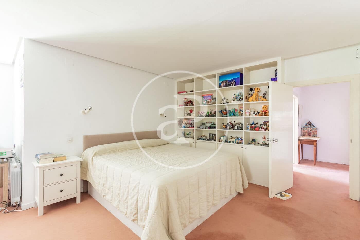 6 quarto Moradia para venda em Pozuelo de Alarcon com piscina - 3 500 000 € (Ref: 10067816)