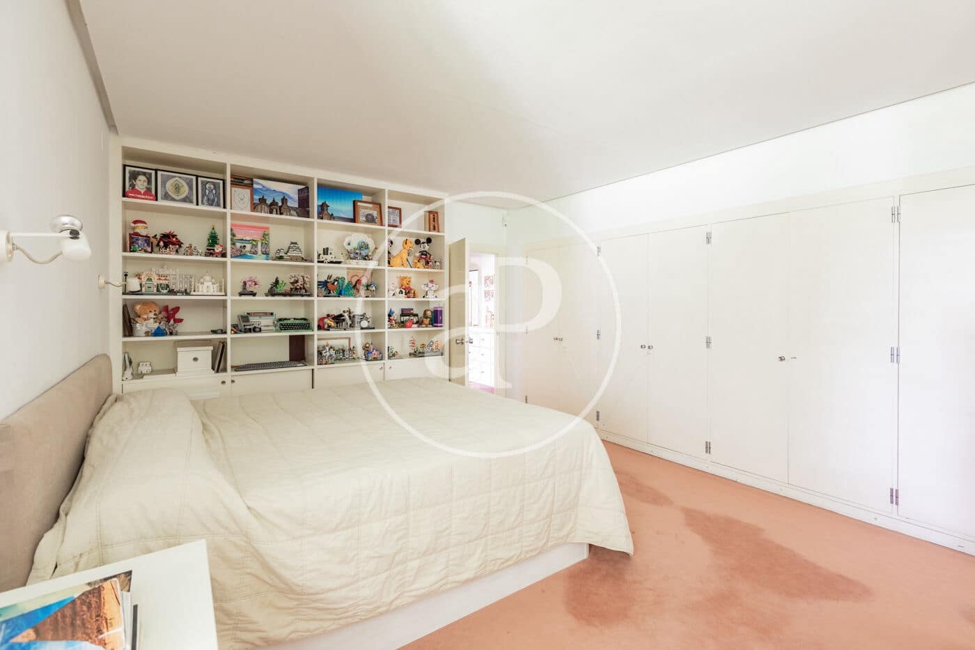 6 quarto Moradia para venda em Pozuelo de Alarcon com piscina - 3 500 000 € (Ref: 10067816)
