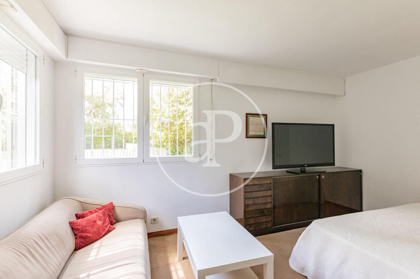 6 quarto Moradia para venda em Pozuelo de Alarcon com piscina - 3 500 000 € (Ref: 10067816)