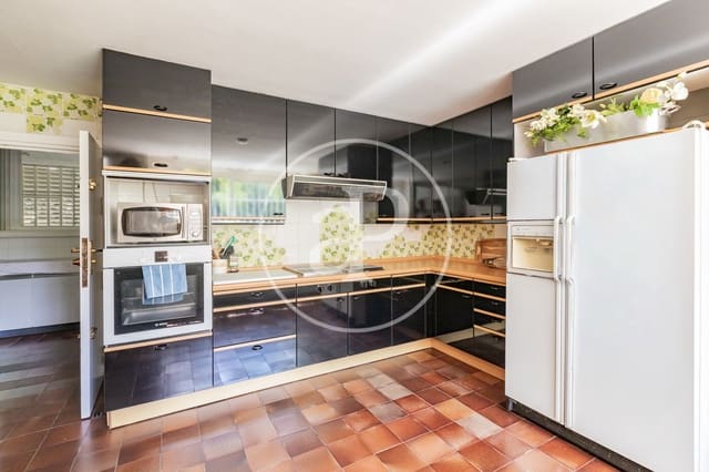 6 quarto Moradia para venda em Pozuelo de Alarcón com piscina - 3 500 000 € (Ref: 10067816)