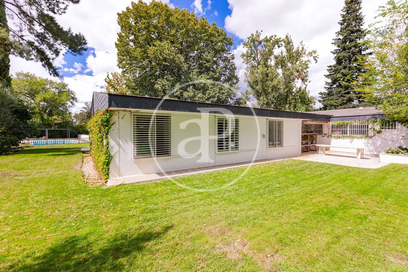 6 quarto Moradia para venda em Pozuelo de Alarcon com piscina - 3 500 000 € (Ref: 10067816)