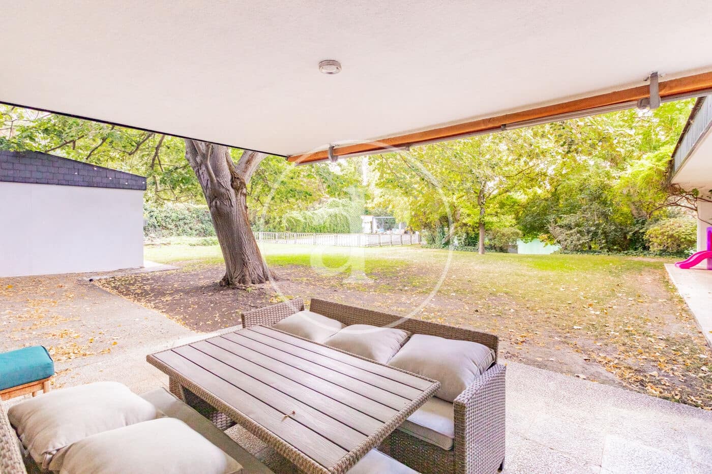 6 quarto Moradia para venda em Pozuelo de Alarcon com piscina - 3 500 000 € (Ref: 10067816)
