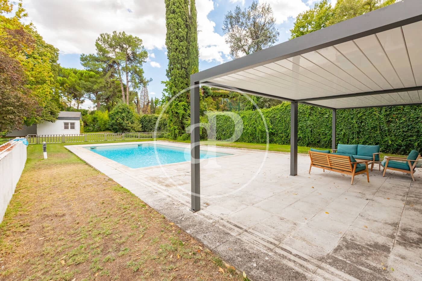 6 quarto Moradia para venda em Pozuelo de Alarcon com piscina - 3 500 000 € (Ref: 10067816)