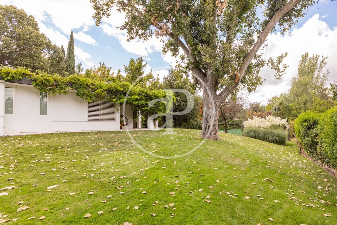 6 quarto Moradia para venda em Pozuelo de Alarcon com piscina - 3 500 000 € (Ref: 10067816)