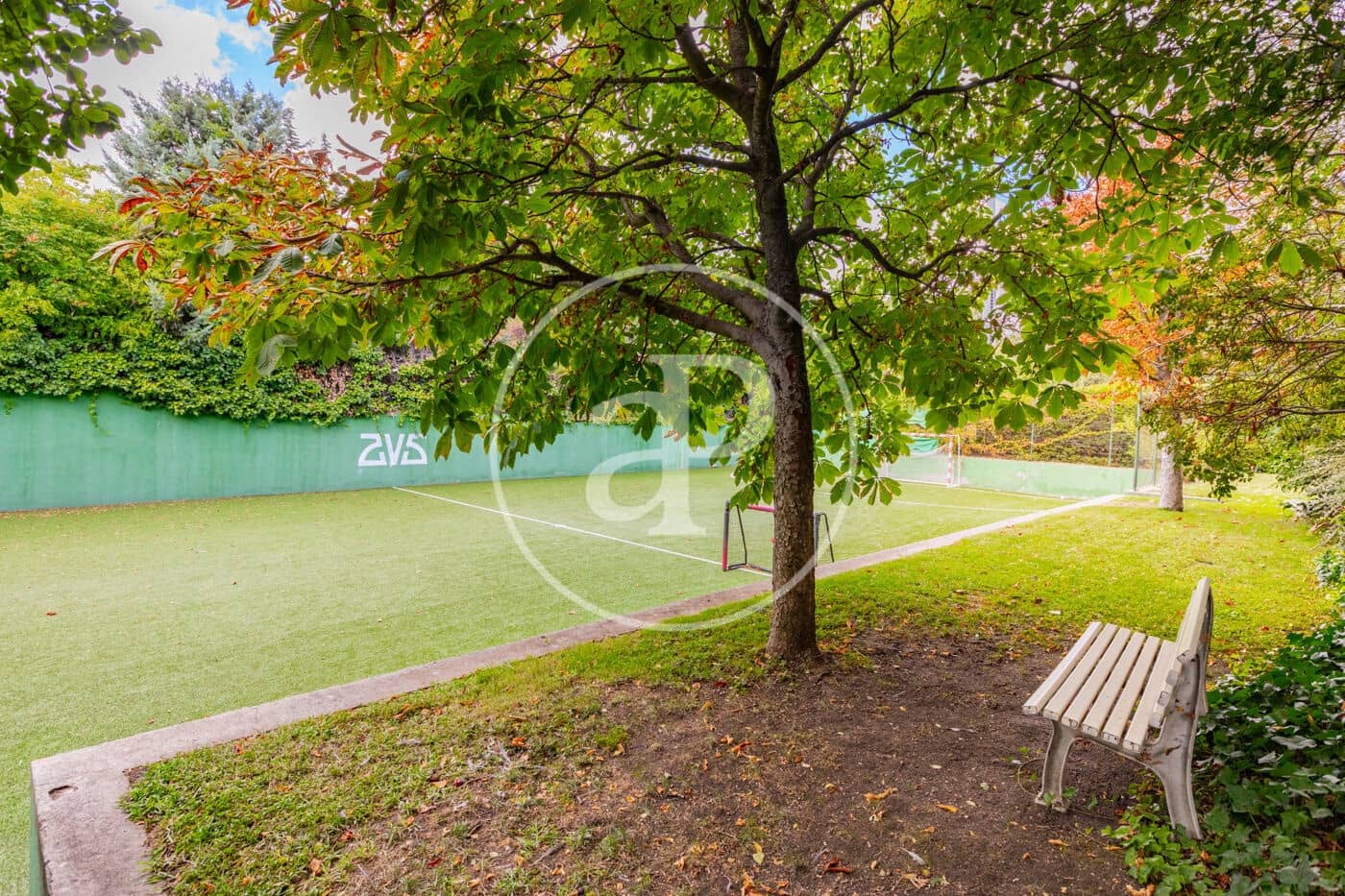 6 quarto Moradia para venda em Pozuelo de Alarcon com piscina - 3 500 000 € (Ref: 10067816)