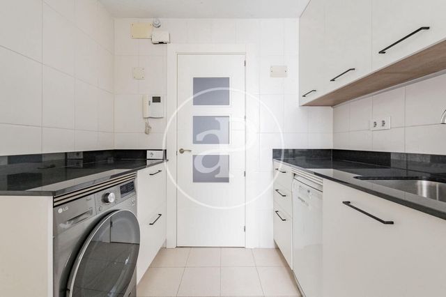 5 soveværelse Lejlighed til salg i Guindalera, Madrid by med garage - € 949.000 (Ref: 10075568)