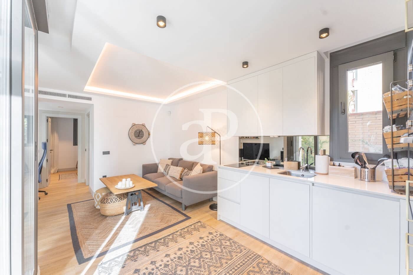 Apartamento de 1 habitación en Madrid ciudad en alquiler con piscina garaje - 1.750 € (Ref: 10075569)