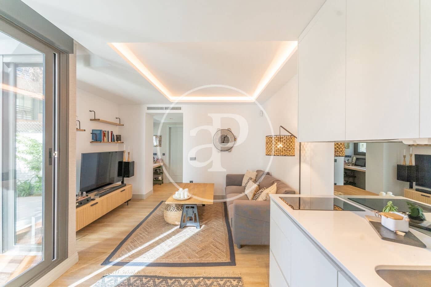 Apartamento de 1 habitación en Madrid ciudad en alquiler con piscina garaje - 1.750 € (Ref: 10075569)
