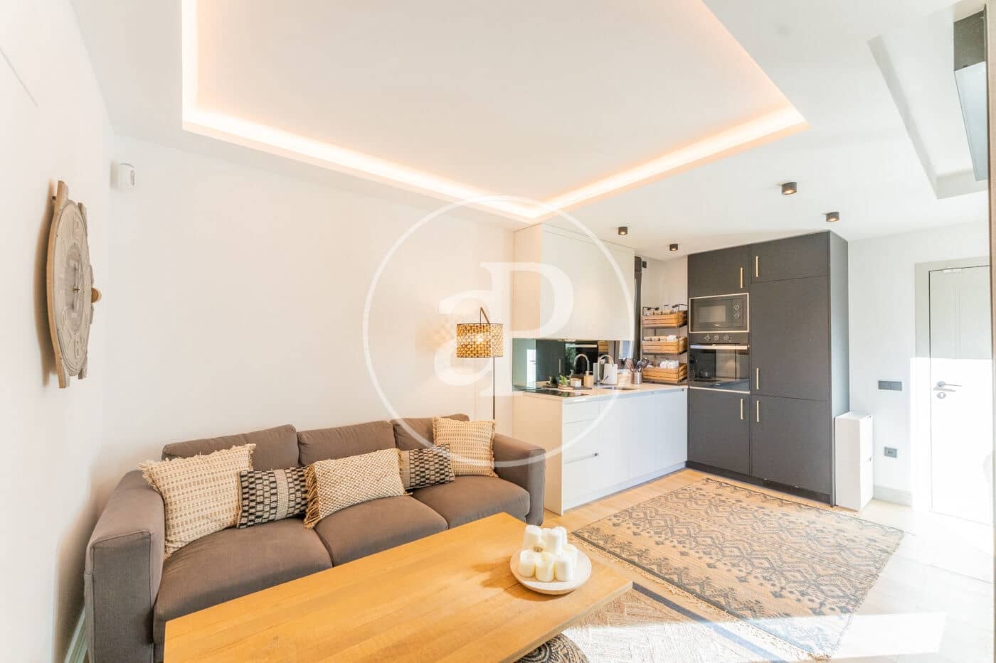 Apartamento de 1 habitación en Madrid ciudad en alquiler con piscina garaje - 1.750 € (Ref: 10075569)