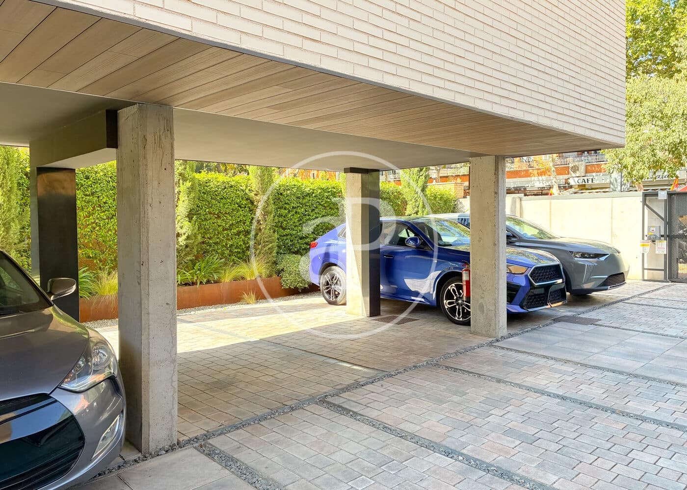 Apartamento de 1 habitación en Madrid ciudad en alquiler con piscina garaje - 1.750 € (Ref: 10075569)
