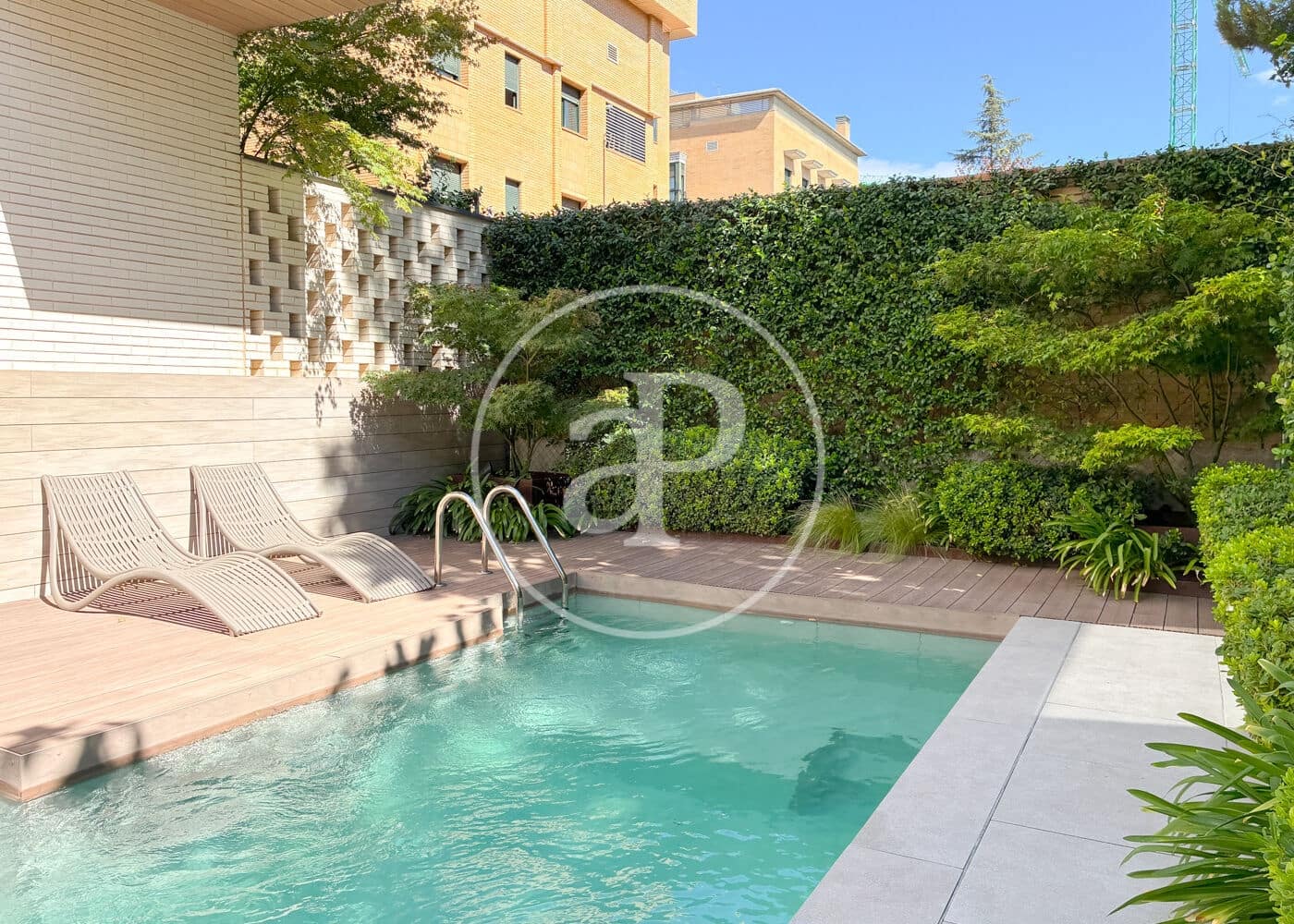 Apartamento de 1 habitación en Madrid ciudad en alquiler con piscina garaje - 1.750 € (Ref: 10075569)