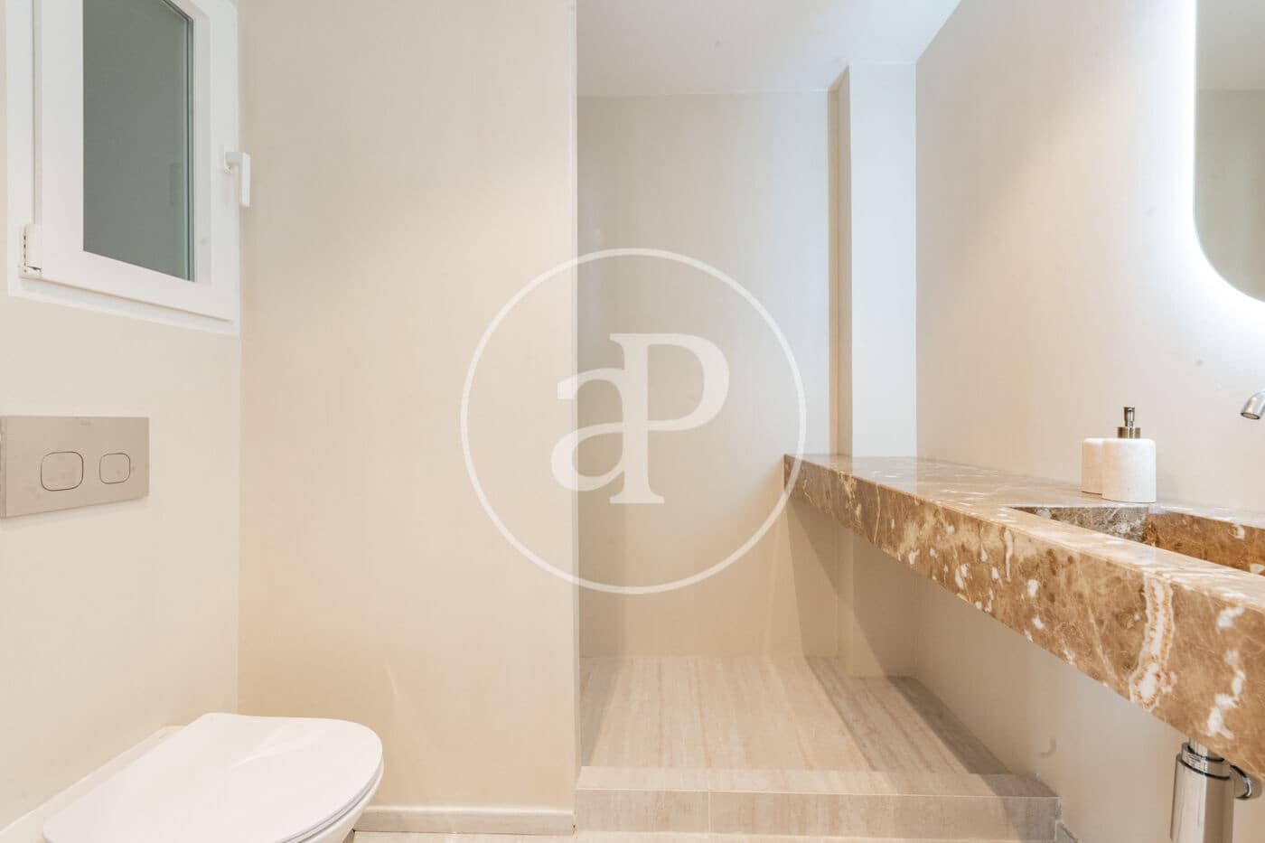 4 bedroom Apartment for sale in Madrid city - € 1,880,000 (Ref: 10078177)