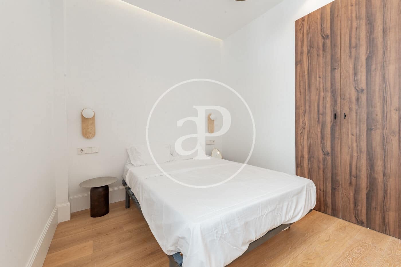 4 bedroom Apartment for sale in Madrid city - € 1,880,000 (Ref: 10078177)