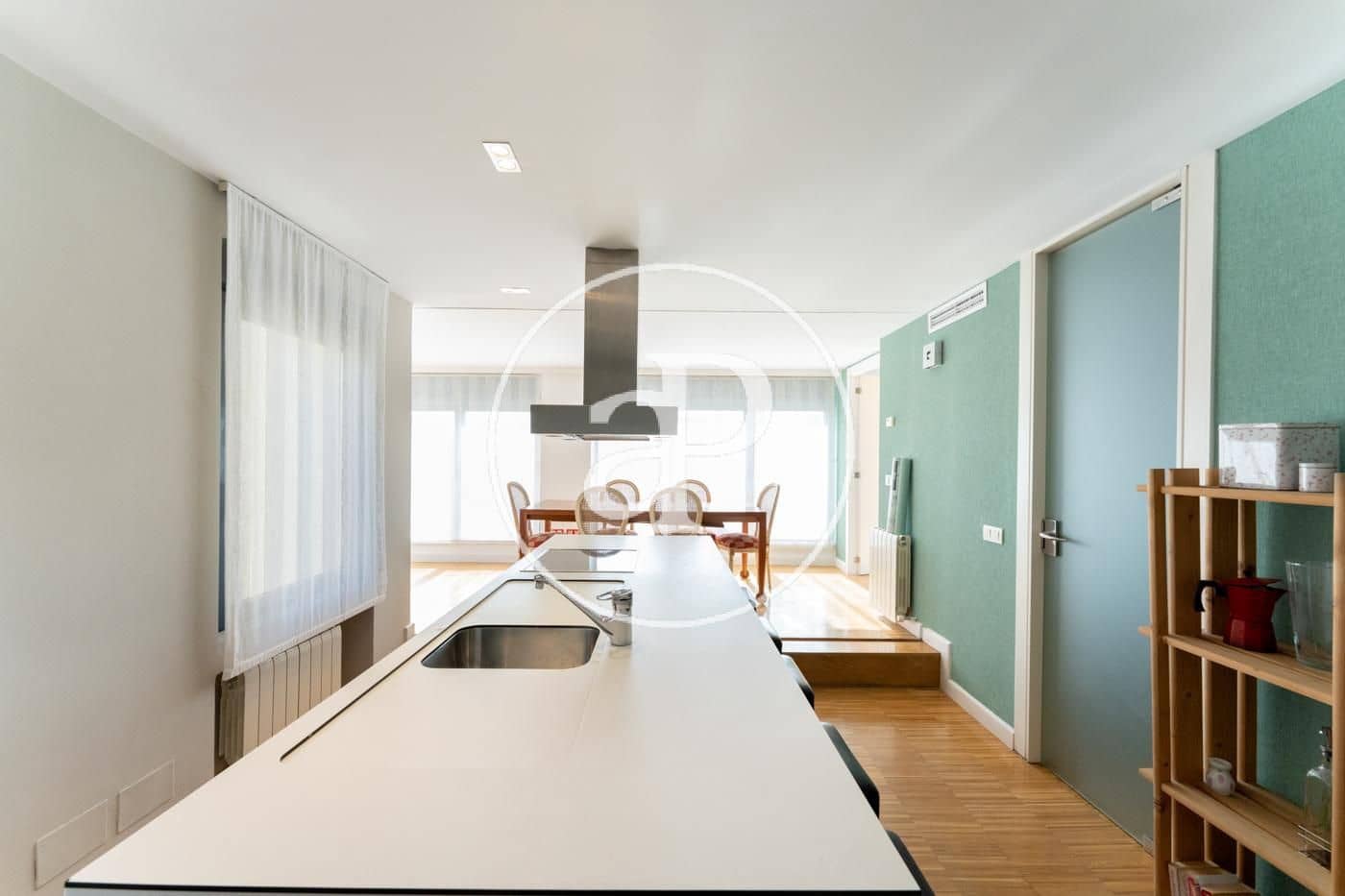 Penthouse de 3 chambres à louer à Madrid ville avec garage - 3 900 € (Ref: 10078186)