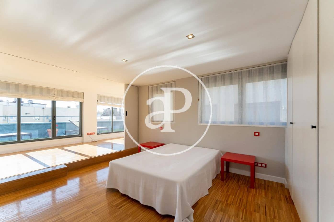 Penthouse de 3 chambres à louer à Madrid ville avec garage - 3 900 € (Ref: 10078186)