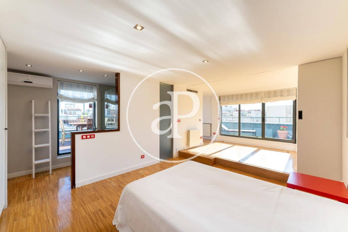 Penthouse de 3 chambres à louer à Madrid ville avec garage - 3 900 € (Ref: 10078186)