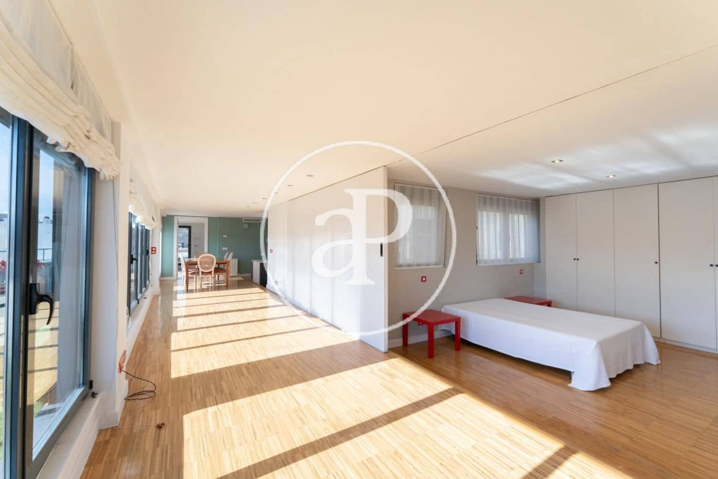 Penthouse de 3 chambres à louer à Madrid ville avec garage - 3 900 € (Ref: 10078186)