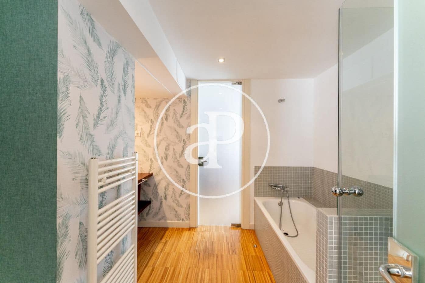 Penthouse de 3 chambres à louer à Madrid ville avec garage - 3 900 € (Ref: 10078186)