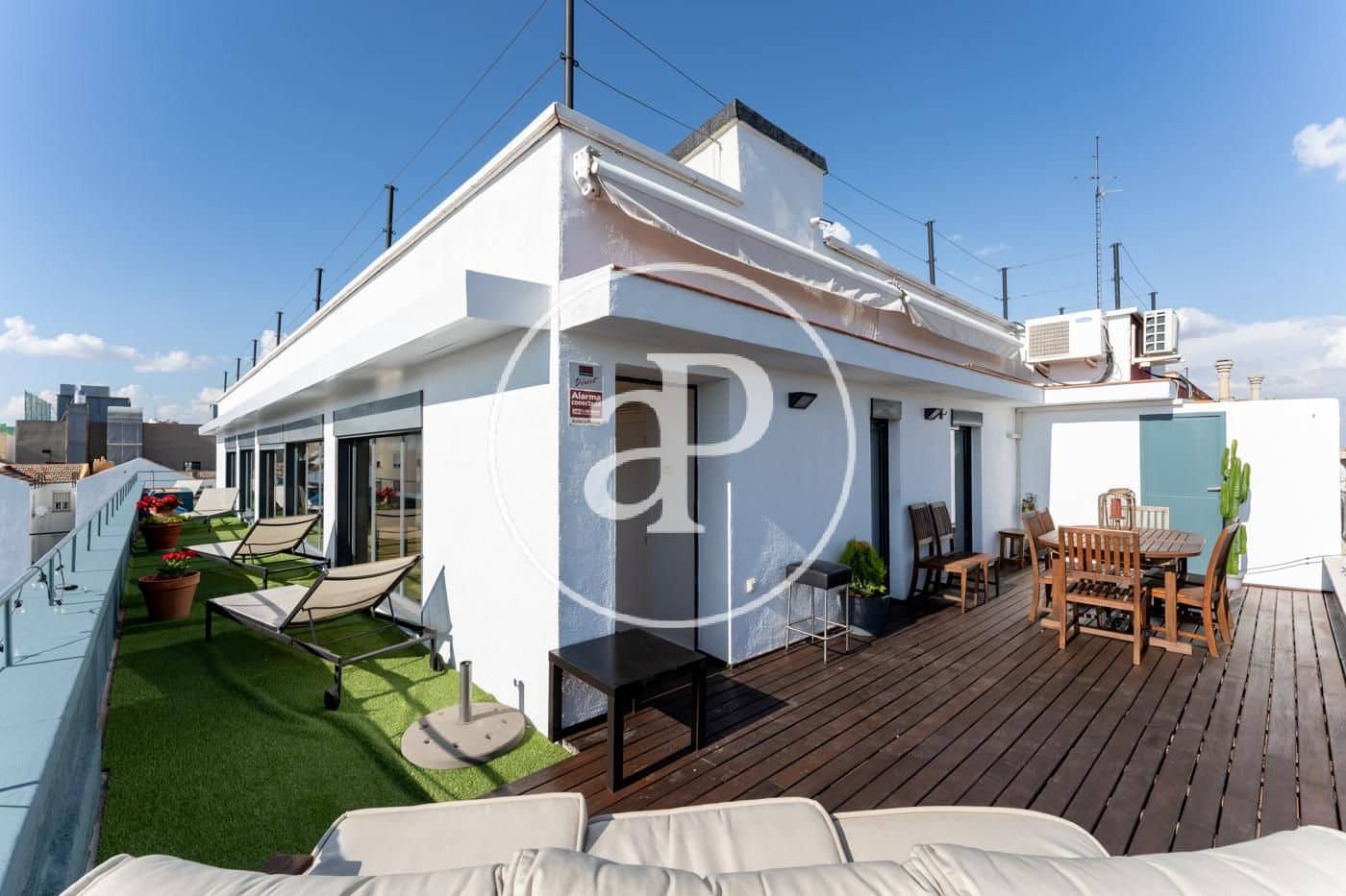 Penthouse de 3 chambres à louer à Madrid ville avec garage - 3 900 € (Ref: 10078186)