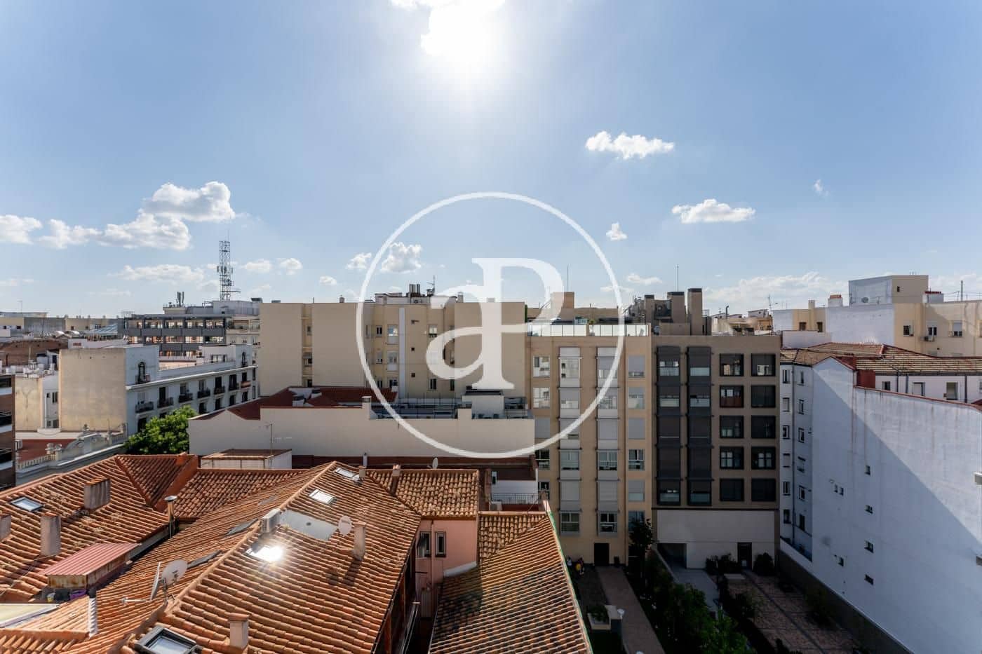 Penthouse de 3 chambres à louer à Madrid ville avec garage - 3 900 € (Ref: 10078186)