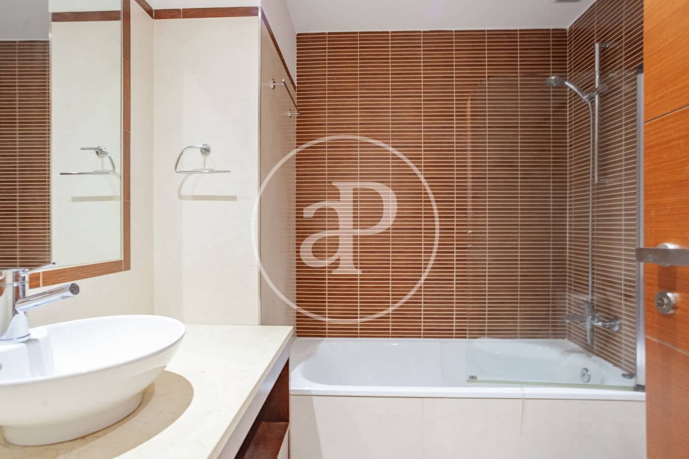 3 camera da letto Appartamento da affittare in Madrid citta con piscina garage - 2.400 € (Rif: 10078187)