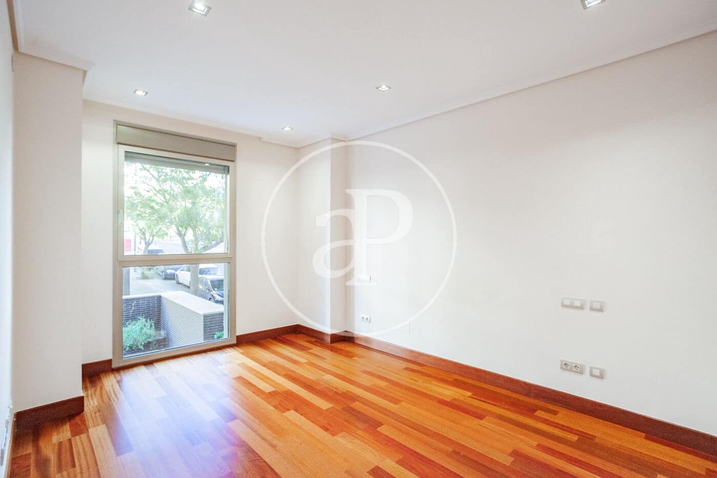 3 camera da letto Appartamento da affittare in Madrid citta con piscina garage - 2.400 € (Rif: 10078187)