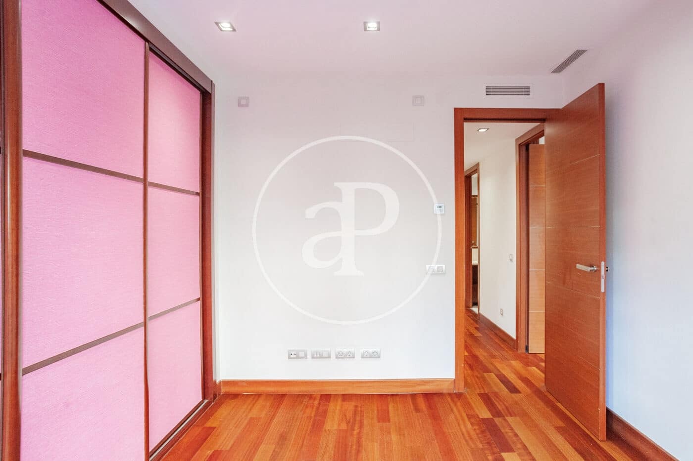 3 camera da letto Appartamento da affittare in Madrid citta con piscina garage - 2.400 € (Rif: 10078187)