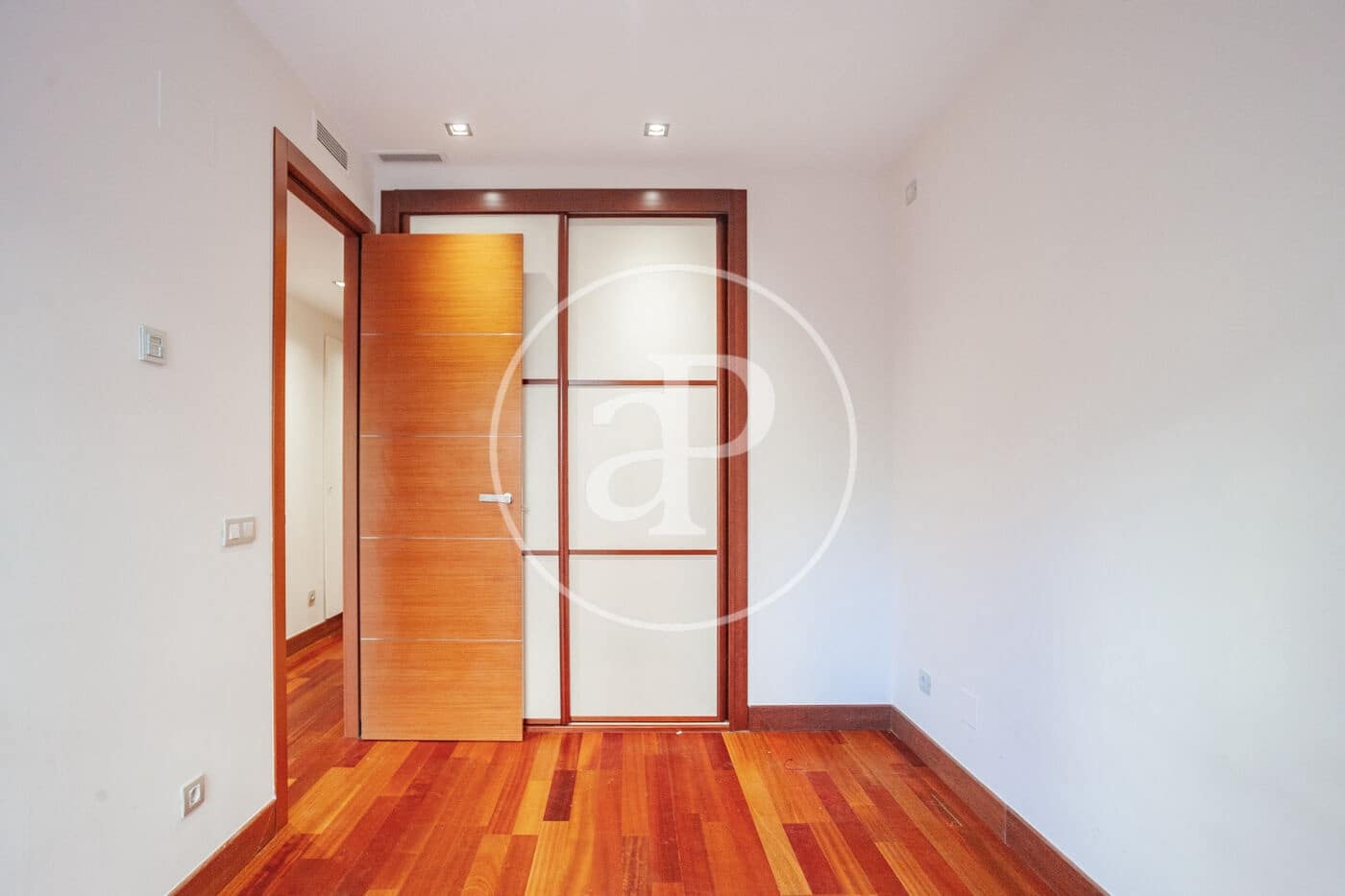 3 camera da letto Appartamento da affittare in Madrid citta con piscina garage - 2.400 € (Rif: 10078187)