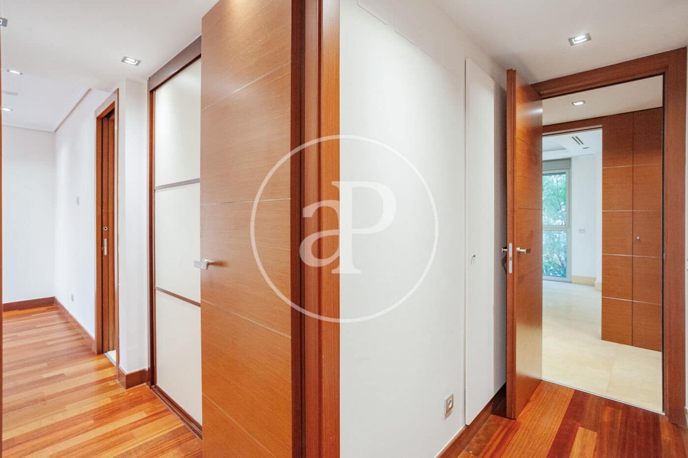 3 camera da letto Appartamento da affittare in Madrid citta con piscina garage - 2.400 € (Rif: 10078187)