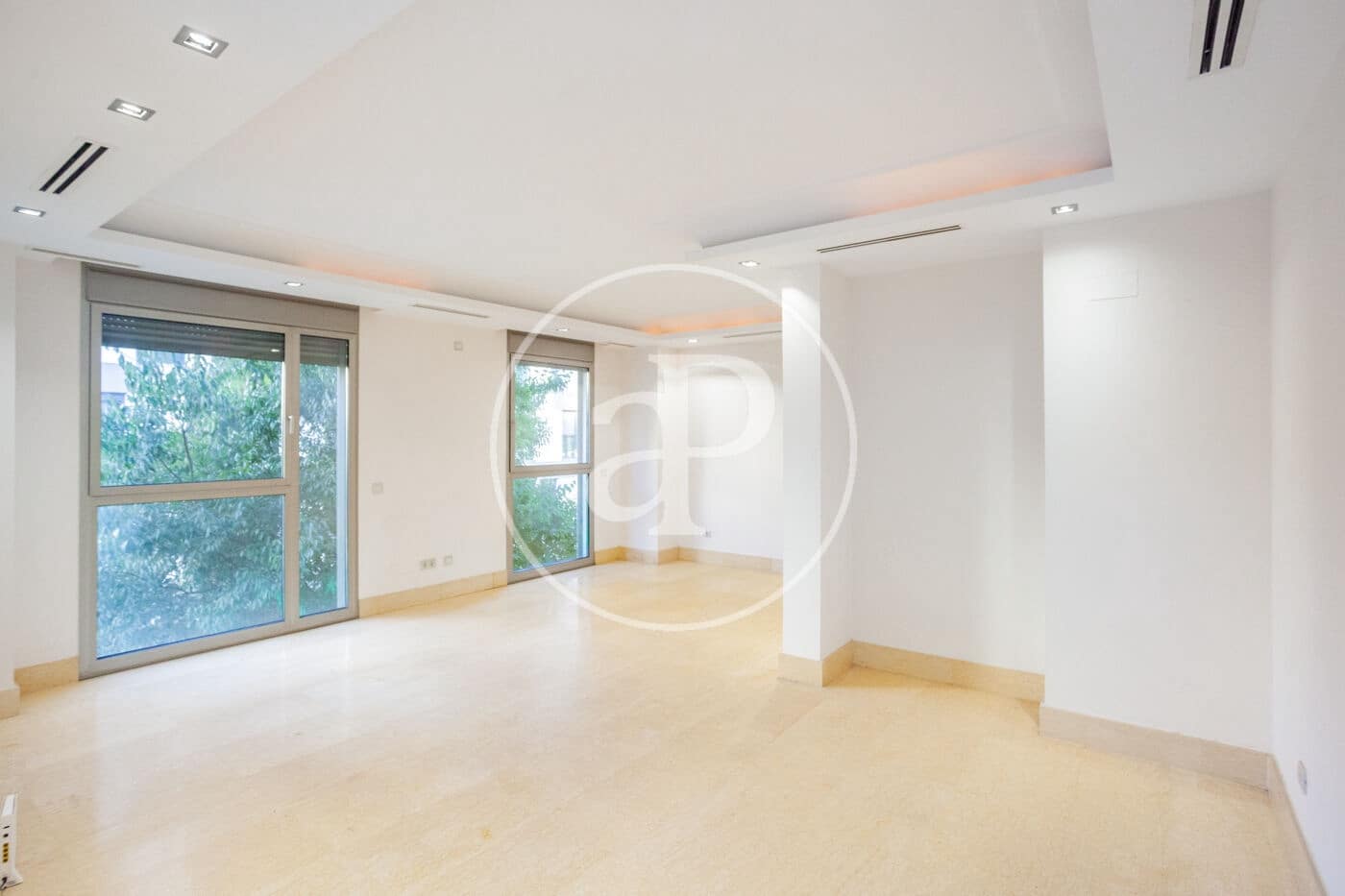 3 camera da letto Appartamento da affittare in Madrid citta con piscina garage - 2.400 € (Rif: 10078187)