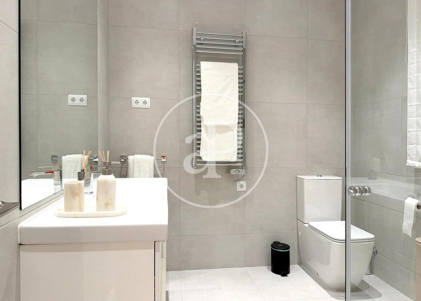 Apartamento de 3 habitaciones en Madrid ciudad en alquiler - 7.000 € (Ref: 10078190)