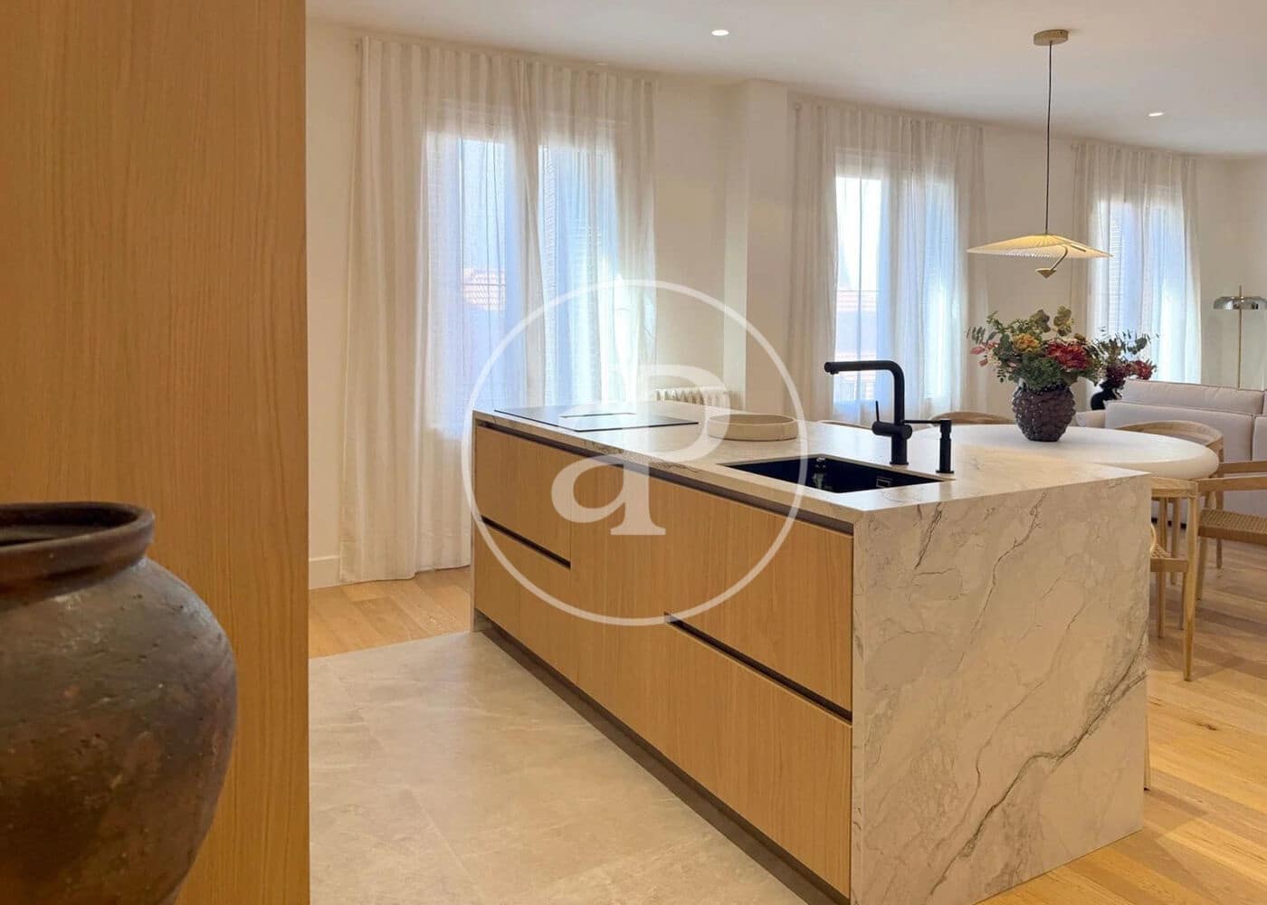 Apartamento de 3 habitaciones en Madrid ciudad en alquiler - 7.000 € (Ref: 10078190)