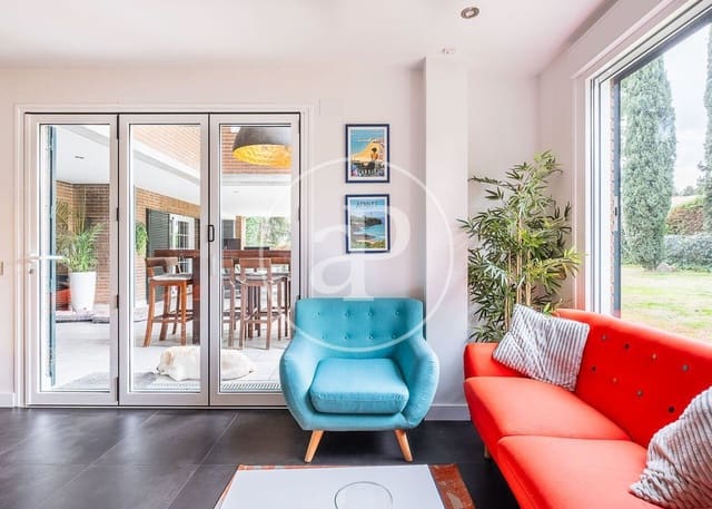 Chalet de 6 habitaciones en La Moraleja, Alcobendas en venta con piscina - 4.500.000 € (Ref: 10081085)