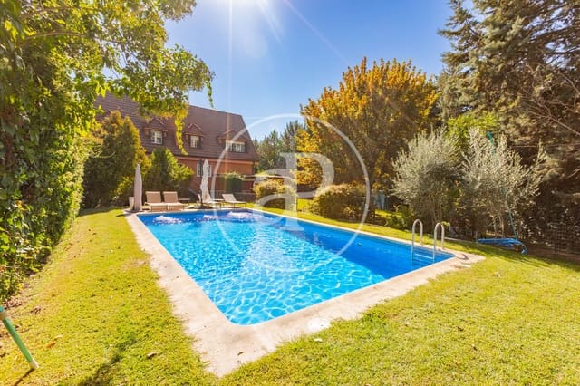 5 bedroom Villa for sale in Fuente del Fresno, San Sebastián de los Reyes with pool garage - € 1,590,000 (Ref: 10086063)