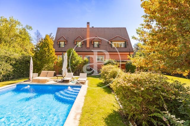5 bedroom Villa for sale in Fuente del Fresno, San Sebastián de los Reyes with pool garage - € 1,590,000 (Ref: 10086063)