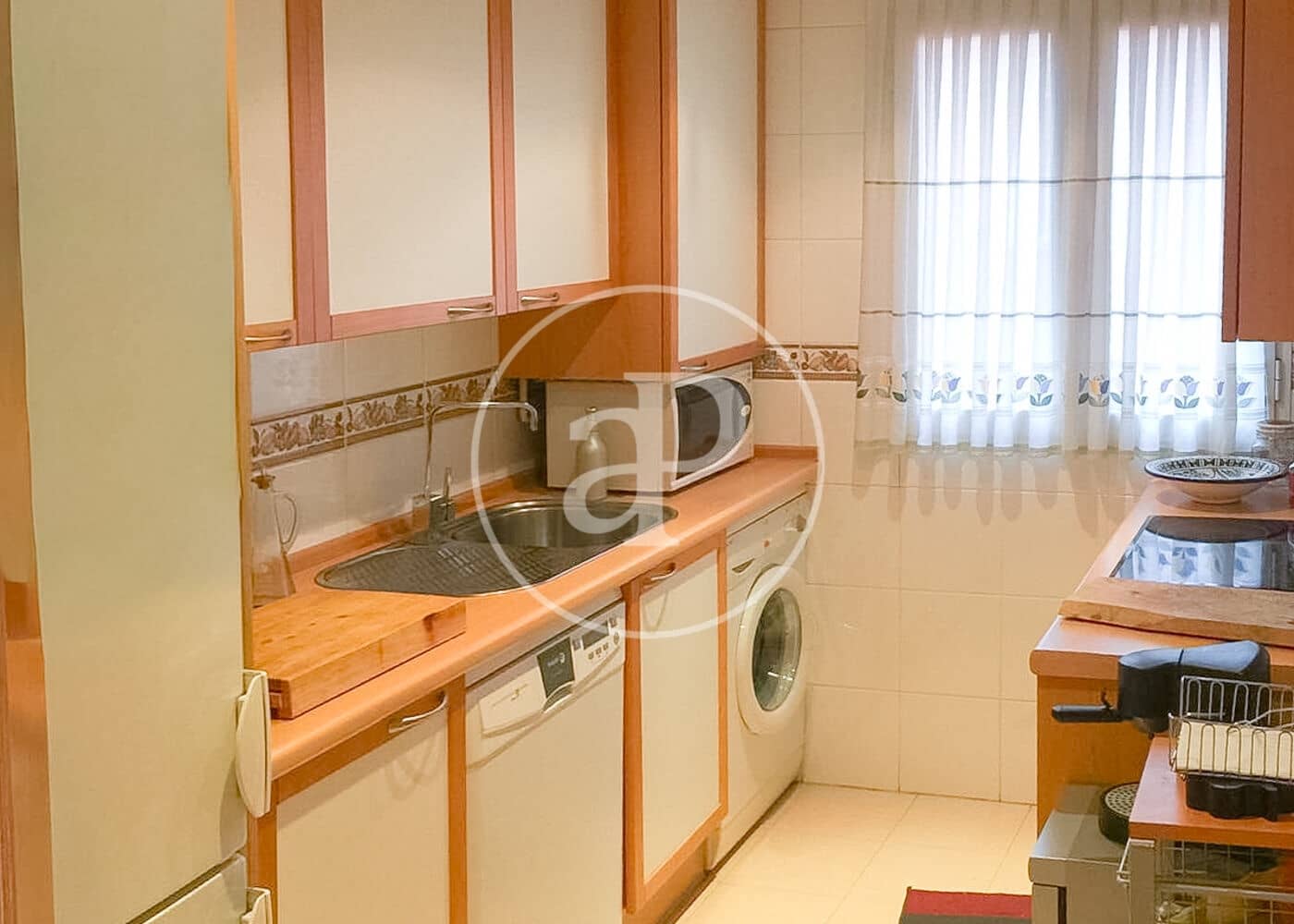 2 bedroom Penthouse for sale in Madrid city with pool garage - € 950,000 (Ref: 10086064)