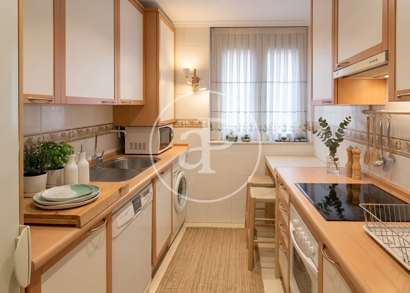 2 bedroom Penthouse for sale in Madrid city with pool garage - € 950,000 (Ref: 10086064)