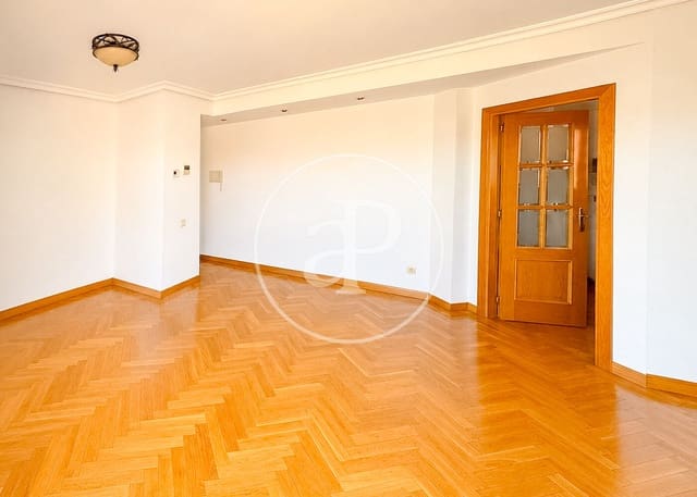 2 bedroom Penthouse for sale in Delicias, Madrid city with pool garage - € 950,000 (Ref: 10086064)