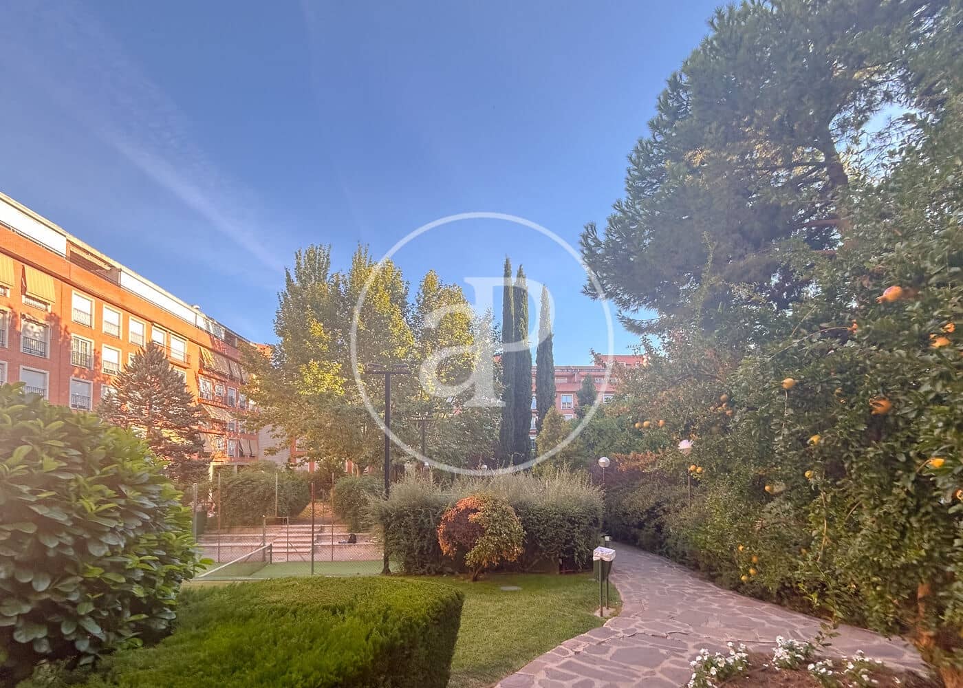 2 bedroom Penthouse for sale in Madrid city with pool garage - € 950,000 (Ref: 10086064)