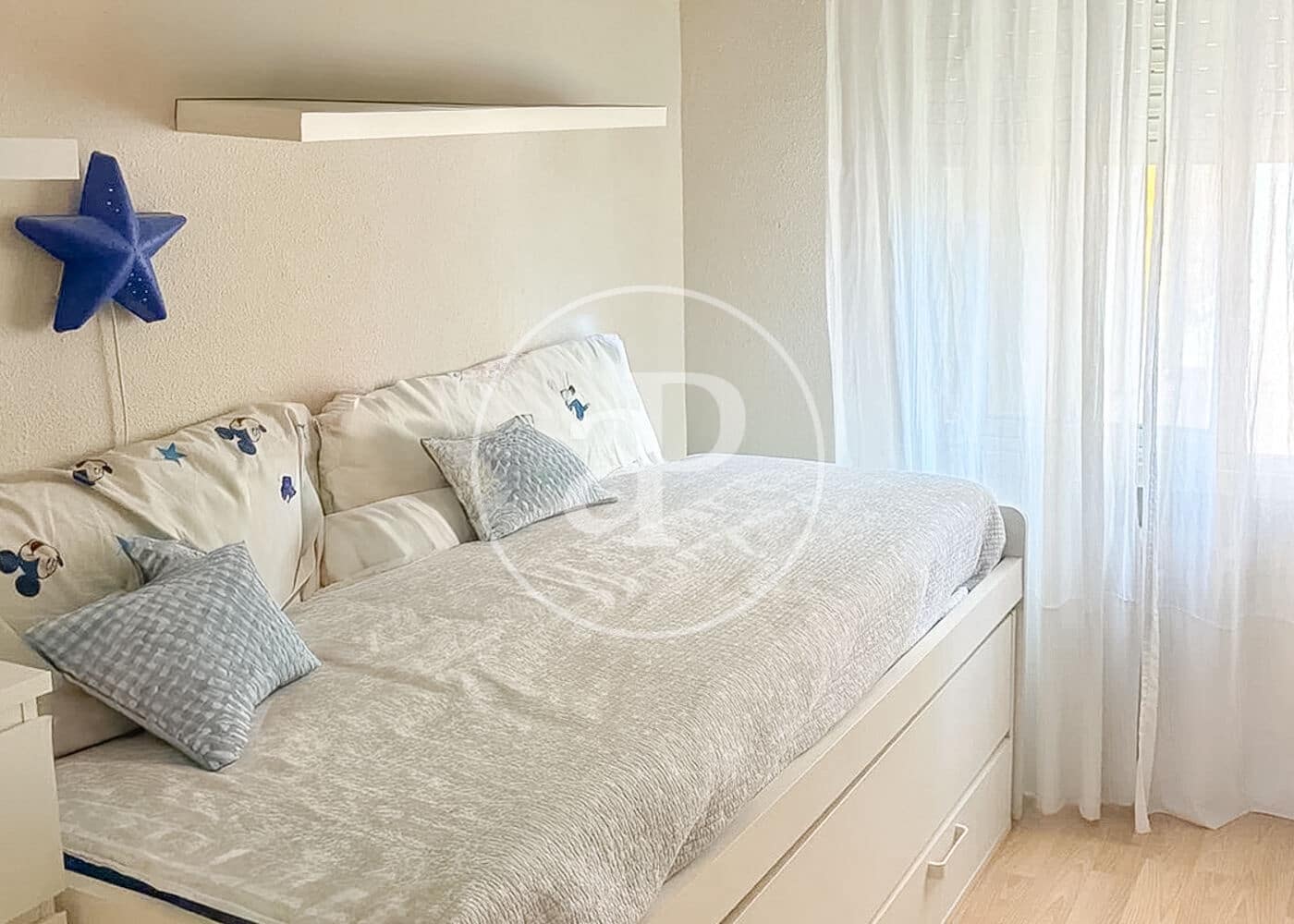 4 makuuhuone Huoneisto myytävänä paikassa Madrid kaupunki mukana uima-altaan 
autotalli - 860 000 € (Ref: 10086070)