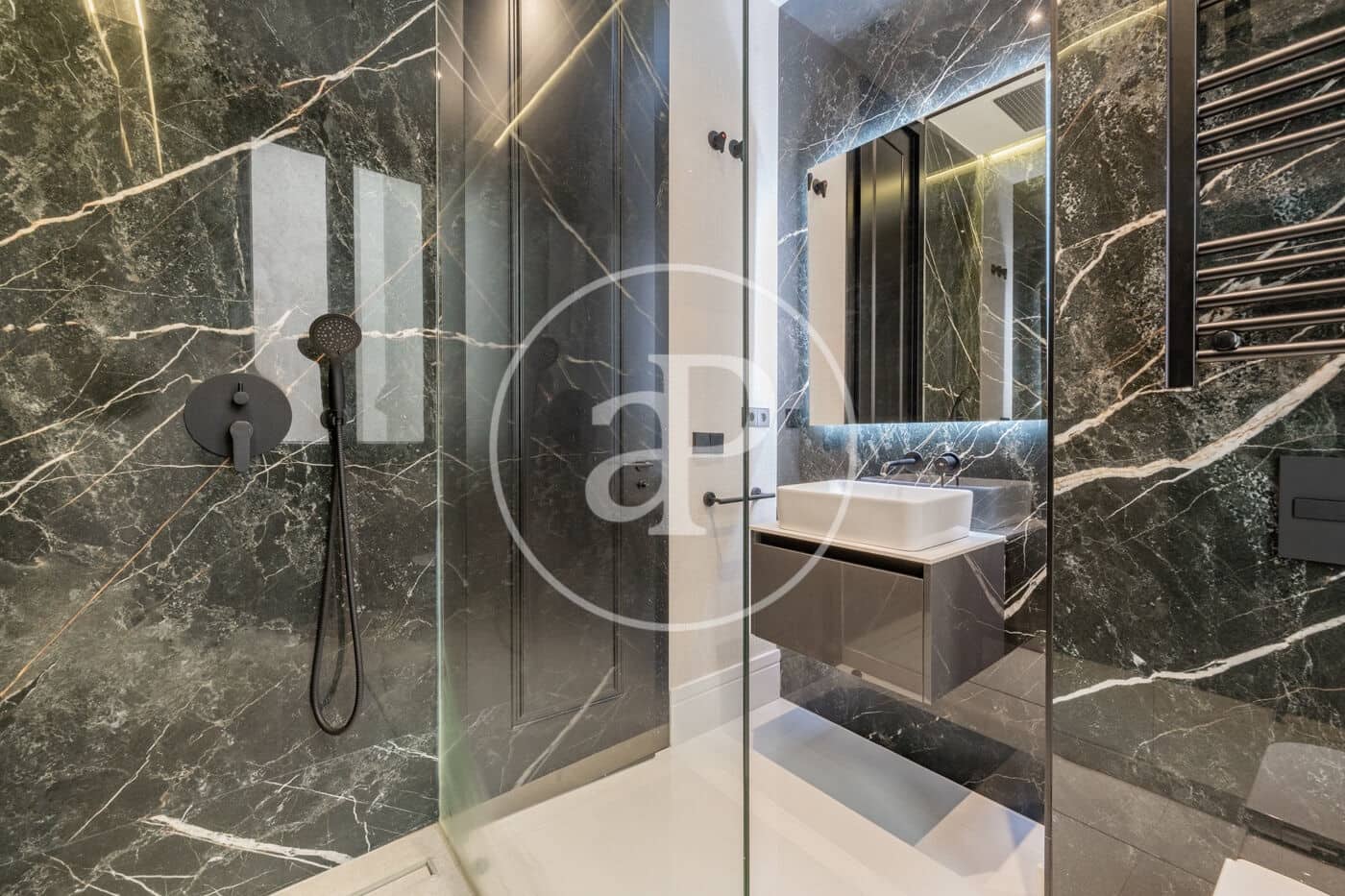 3 soverom Leilighet til salgs i Madrid by - € 3 590 000 (Ref: 10086071)