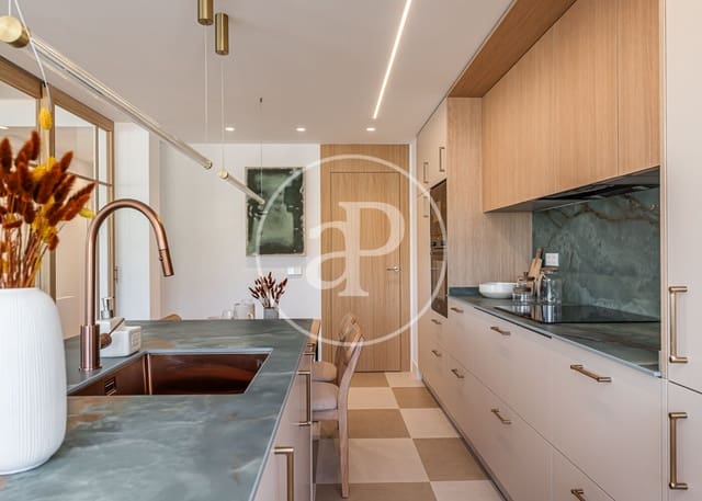 4 quarto Apartamento para venda em Ciudad Universitaria, Madrid cidade com piscina - 1 399 000 € (Ref: 10086072)