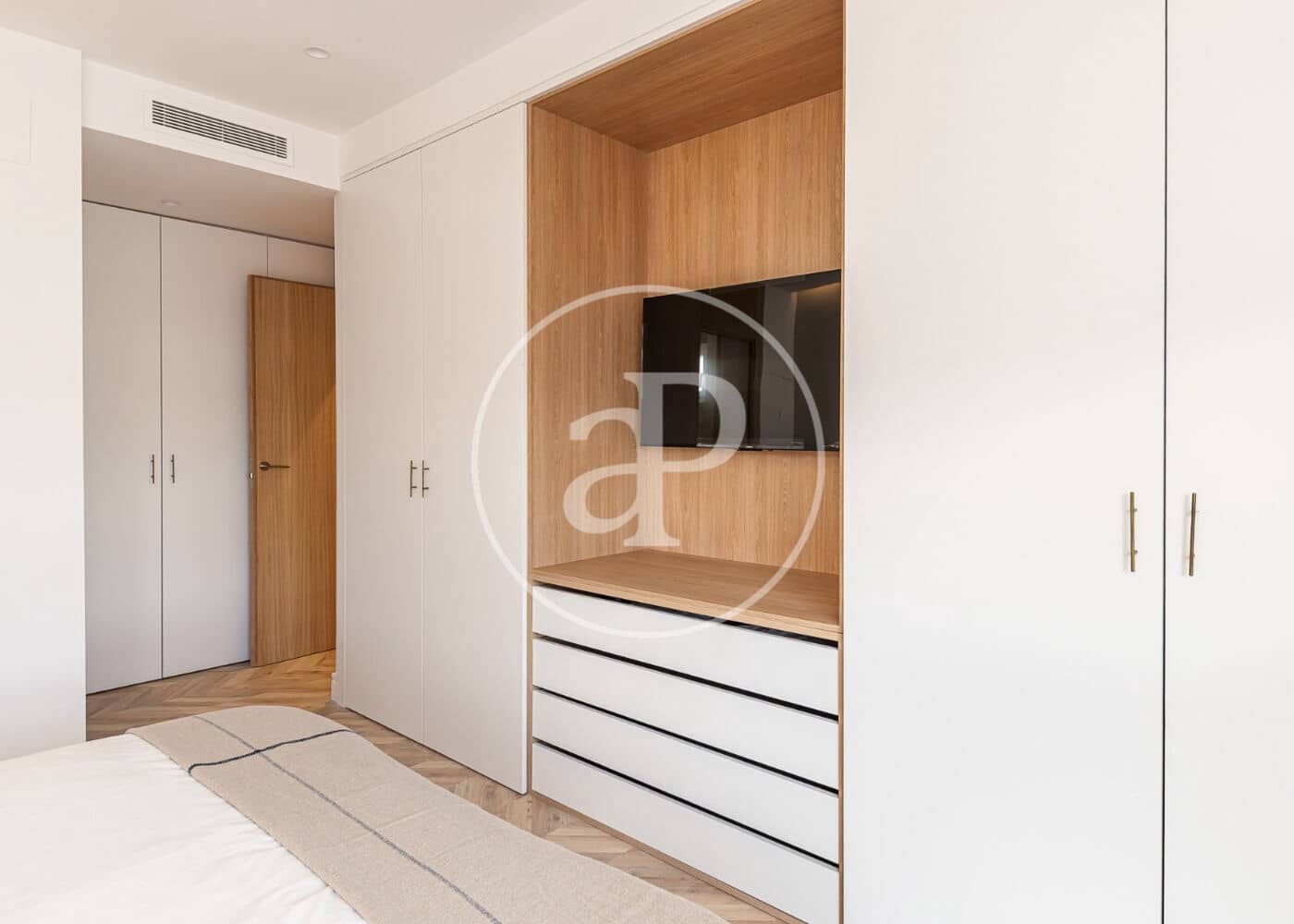 4 quarto Apartamento para venda em Madrid cidade com piscina - 1 399 000 € (Ref: 10086072)