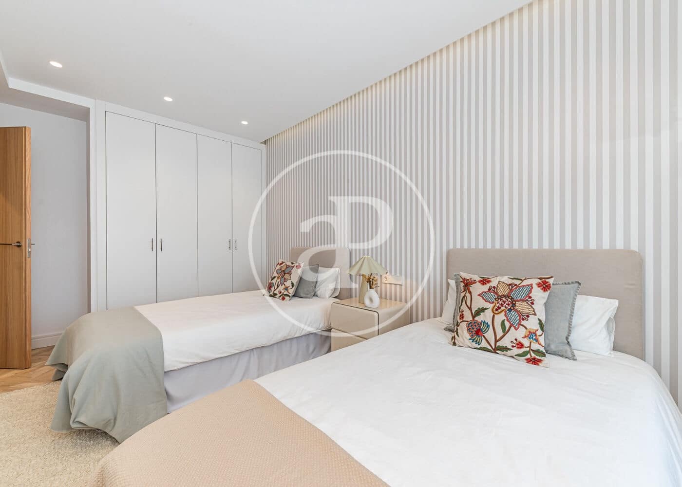 4 quarto Apartamento para venda em Madrid cidade com piscina - 1 399 000 € (Ref: 10086072)