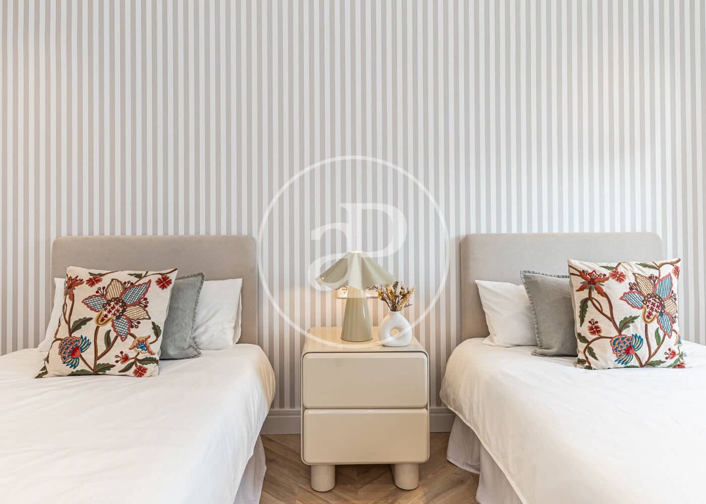 4 quarto Apartamento para venda em Madrid cidade com piscina - 1 399 000 € (Ref: 10086072)